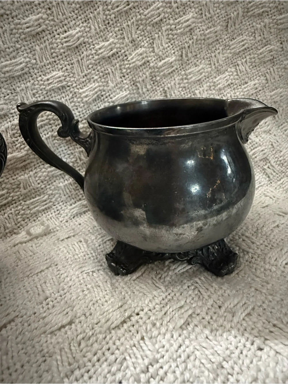 Silver-Tone Ornate Sugar and Creamer Set‎ - Classic Serveware